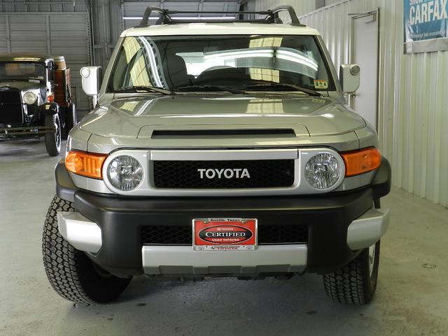 2010 Toyota FJ Cruiser Base
