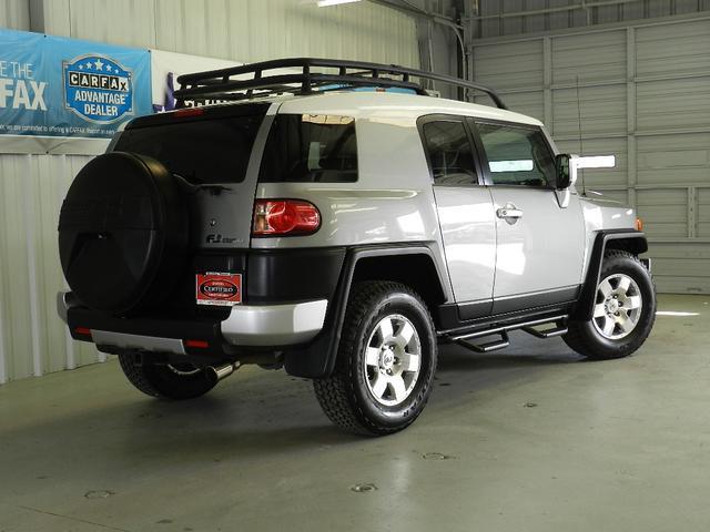 2010 Toyota FJ Cruiser Base