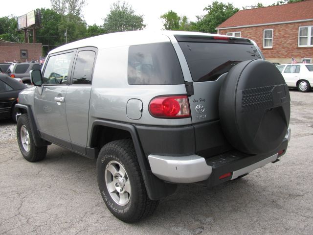 2010 Toyota FJ Cruiser Overland Sport Utility 4D