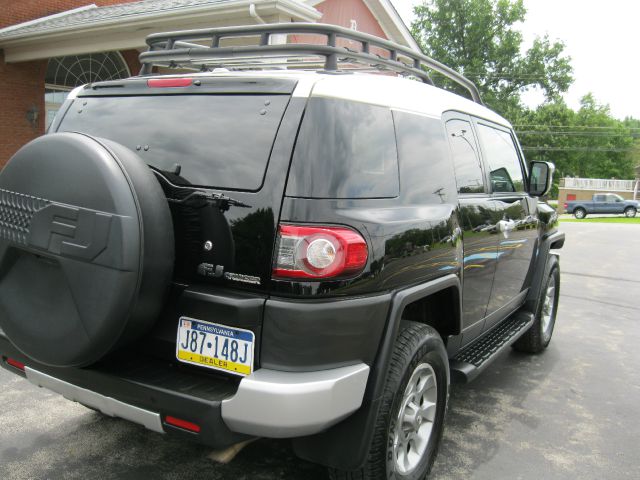 2012 Toyota FJ Cruiser Overland Sport Utility 4D