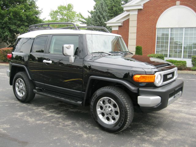 2012 Toyota FJ Cruiser Overland Sport Utility 4D