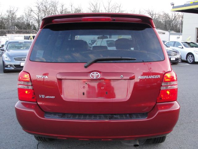 2001 Toyota Highlander 2010 Nissan 2.0S
