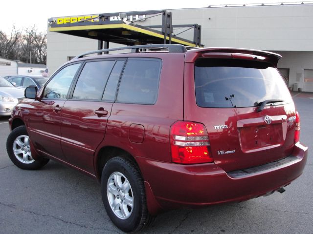 2001 Toyota Highlander 2010 Nissan 2.0S