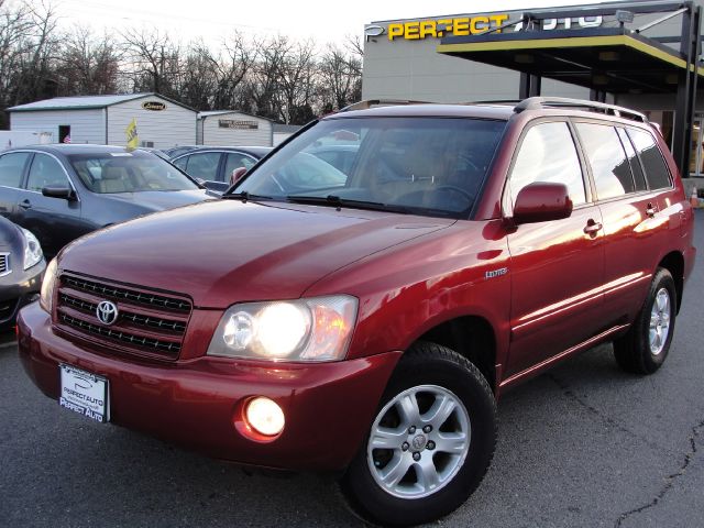 2001 Toyota Highlander 2010 Nissan 2.0S