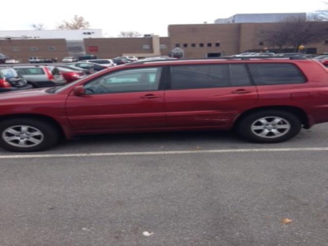 2001 Toyota Highlander Base