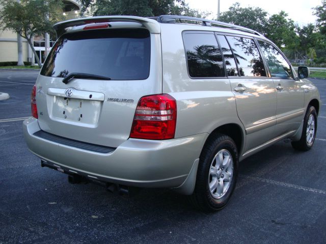 2002 Toyota Highlander Base, AWD, Loaded, Clean