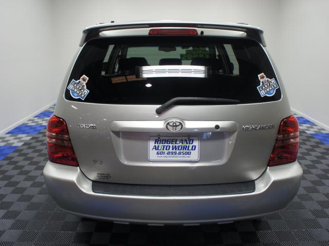 2003 Toyota Highlander 4WD Crew Cab SWB S