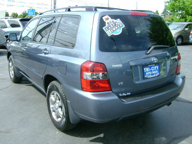 2004 Toyota Highlander QUAD CAB W