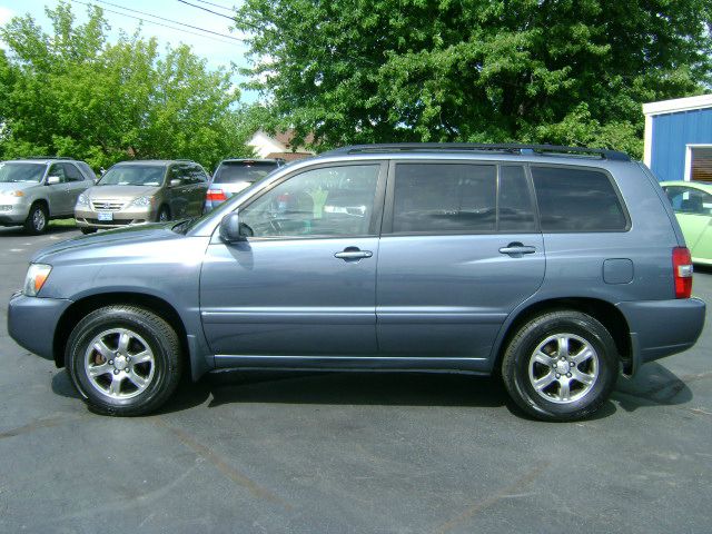 2004 Toyota Highlander QUAD CAB W