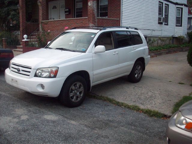 2004 Toyota Highlander Unknown
