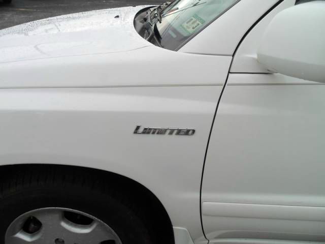 2004 Toyota Highlander QUAD CAB W