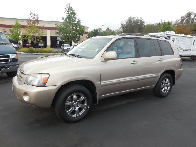 2004 Toyota Highlander 340 Wedge