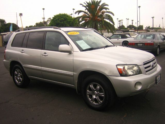 2004 Toyota Highlander 340 Wedge