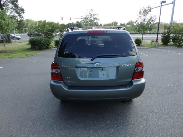 2004 Toyota Highlander QUAD CAB W