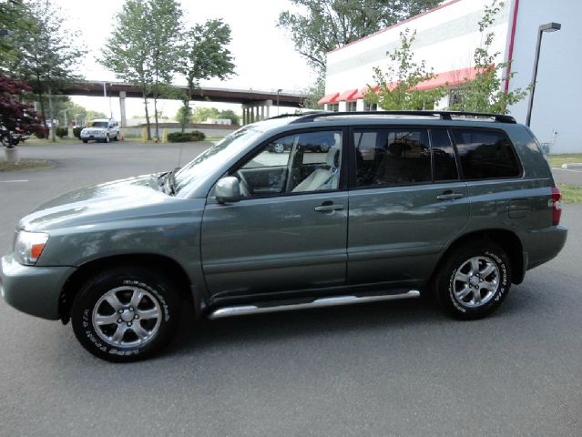 2004 Toyota Highlander QUAD CAB W