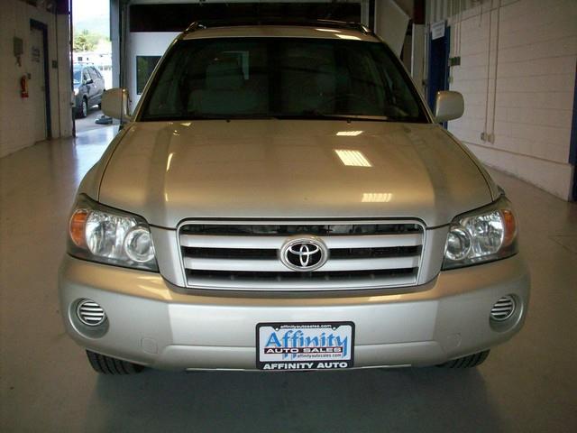 2004 Toyota Highlander MOON Roof, Finance From 3.9