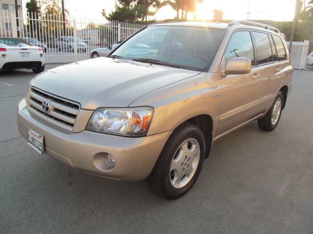 2004 Toyota Highlander QUAD CAB W