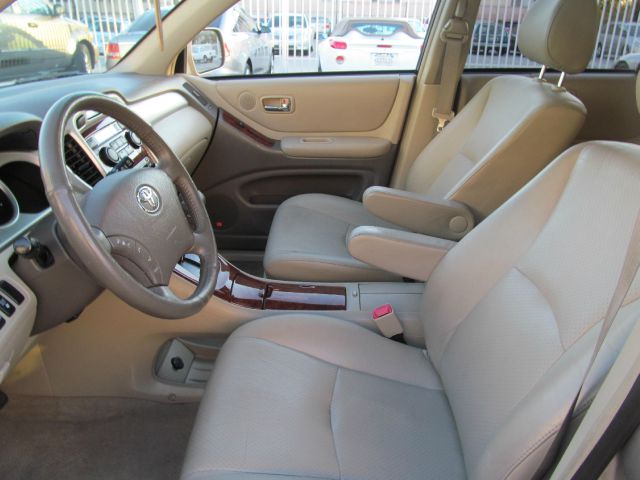 2004 Toyota Highlander QUAD CAB W