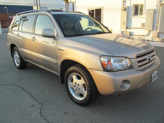 2004 Toyota Highlander QUAD CAB W