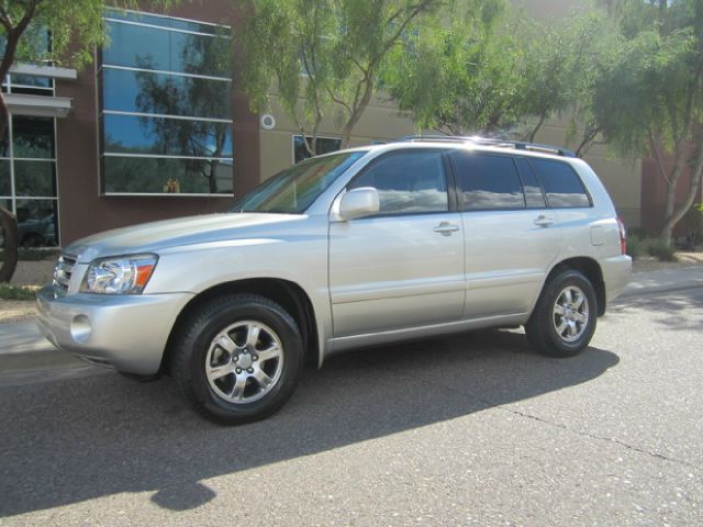 2004 Toyota Highlander QUAD CAB W