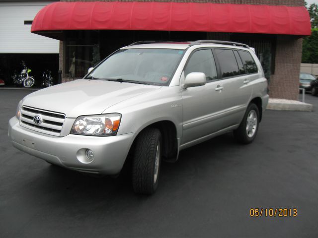 2004 Toyota Highlander 340 Wedge