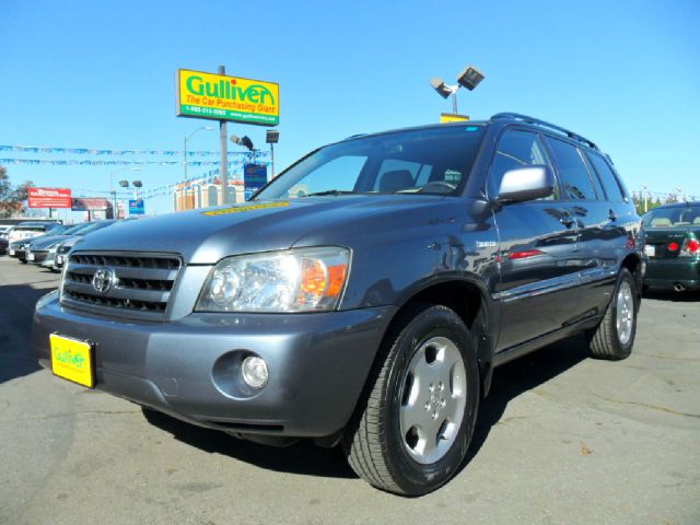 2004 Toyota Highlander QUAD CAB W