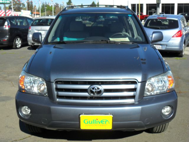 2004 Toyota Highlander QUAD CAB W