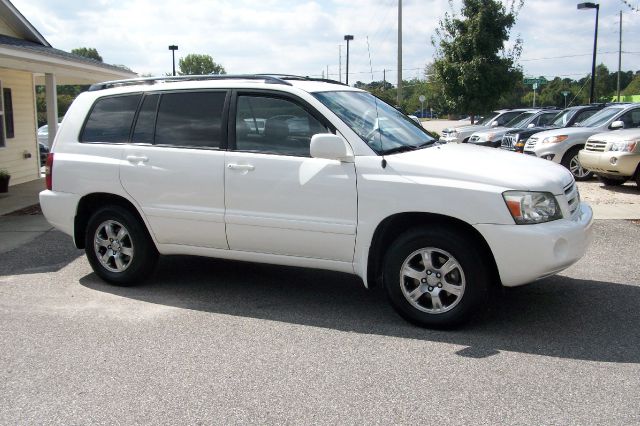 2004 Toyota Highlander 4dr 1500 4WD SLT 4x4 SUV