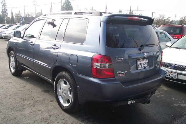 2005 Toyota Highlander 340 Wedge