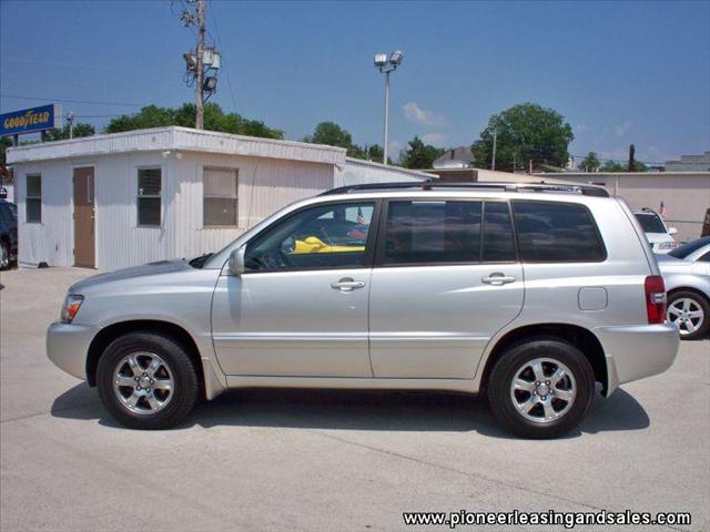 2005 Toyota Highlander 4dr 1500 4WD SLT 4x4 SUV