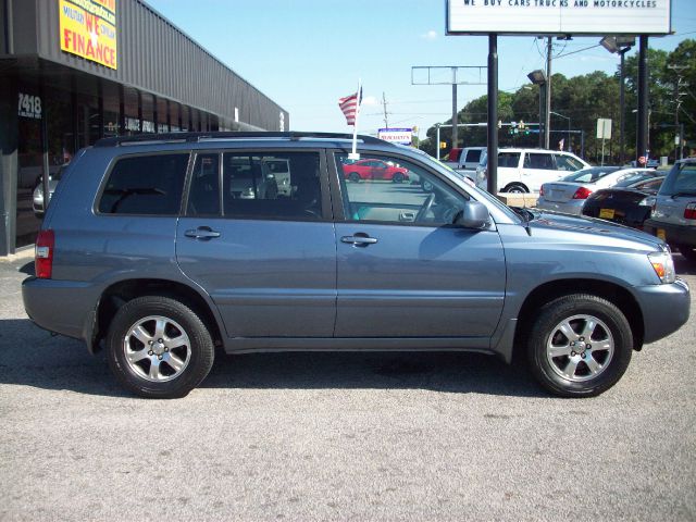 2005 Toyota Highlander T6 SR 7