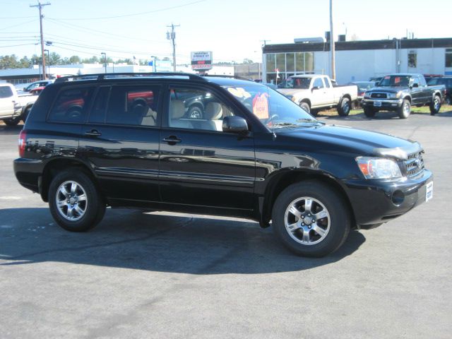 2005 Toyota Highlander SLT 2500 4x4 With 12 Inch Lift
