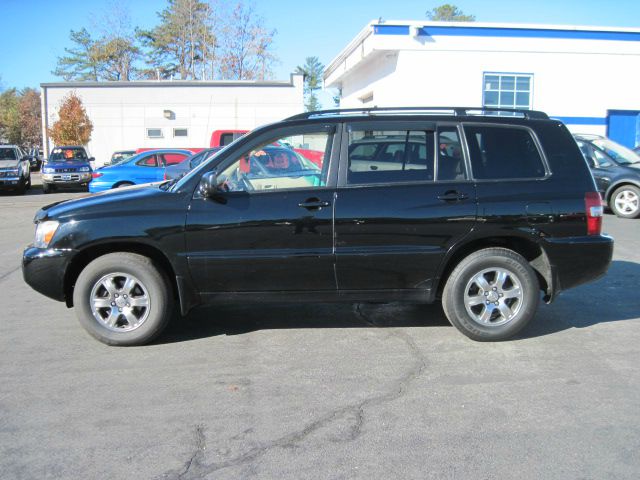2005 Toyota Highlander SLT 2500 4x4 With 12 Inch Lift