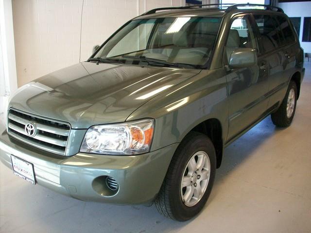 2005 Toyota Highlander Base