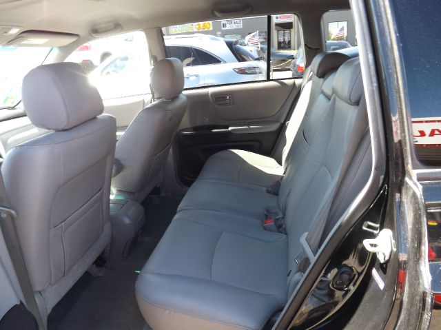 2005 Toyota Highlander 4dr 1500 4WD SLT 4x4 SUV