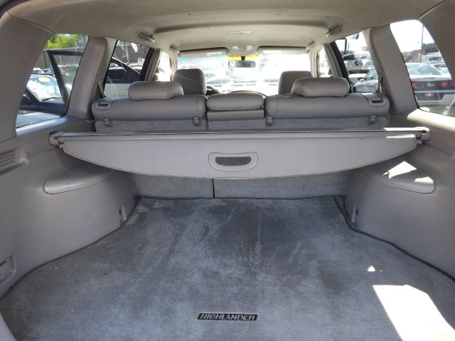 2005 Toyota Highlander 4dr 1500 4WD SLT 4x4 SUV