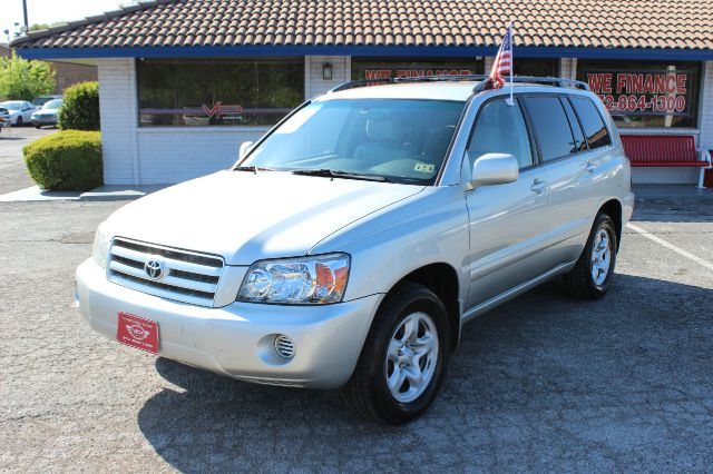 2005 Toyota Highlander Base, AWD, Loaded, Clean