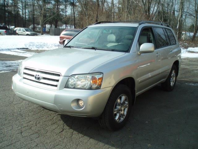 2005 Toyota Highlander Crew Cab 126.0 WB 2WD SLE2