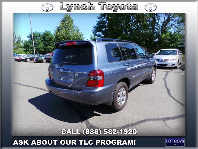 2005 Toyota Highlander Base