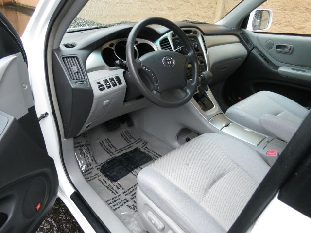 2006 Toyota Highlander SL 4WD Z-71 PLOW