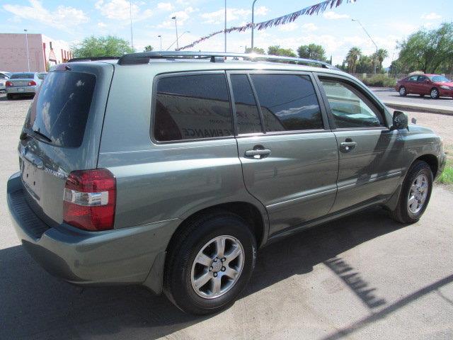 2006 Toyota Highlander Red Line