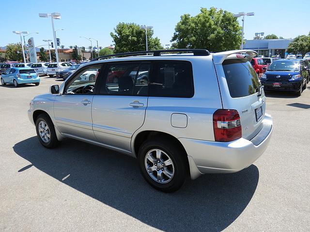 2007 Toyota Highlander 2009 Nissan S