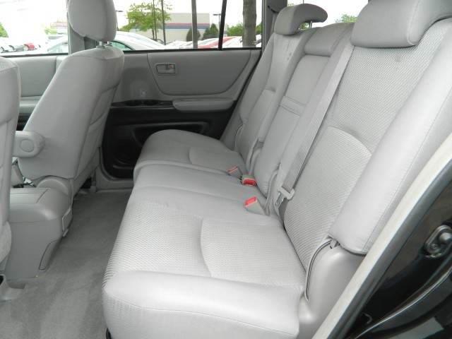 2007 Toyota Highlander 2 Dr SC2 Coupe