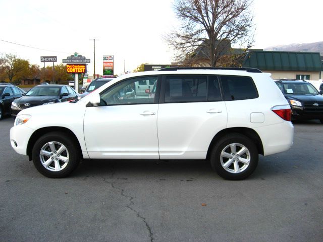 2008 Toyota Highlander 2500 155wb RWD