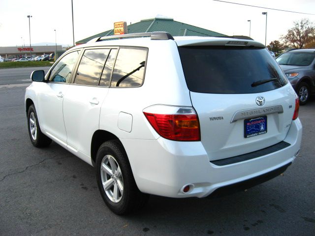 2008 Toyota Highlander 2500 155wb RWD