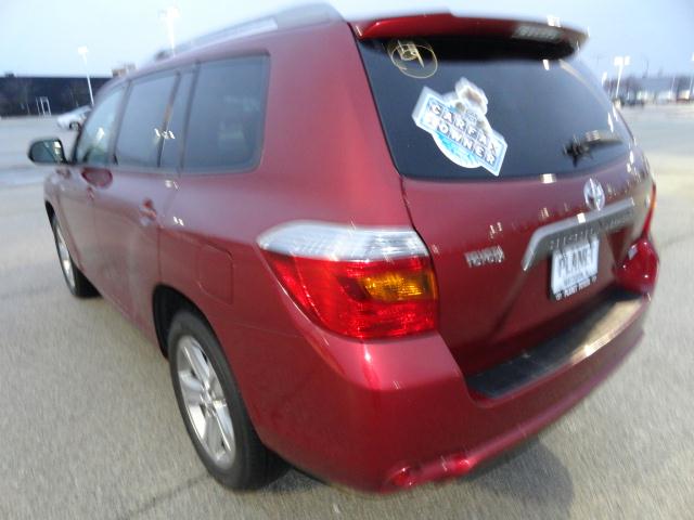 2008 Toyota Highlander 540ia 4dr Sdn 5-spd Auto