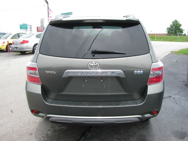 2008 Toyota Highlander Ram 3500 Diesel 2-WD