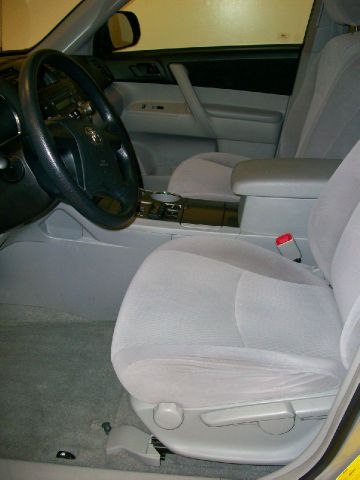 2008 Toyota Highlander 176 W.B. 4D