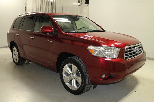 2008 Toyota Highlander 540ia 4dr Sdn 5-spd Auto