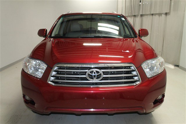 2008 Toyota Highlander 540ia 4dr Sdn 5-spd Auto